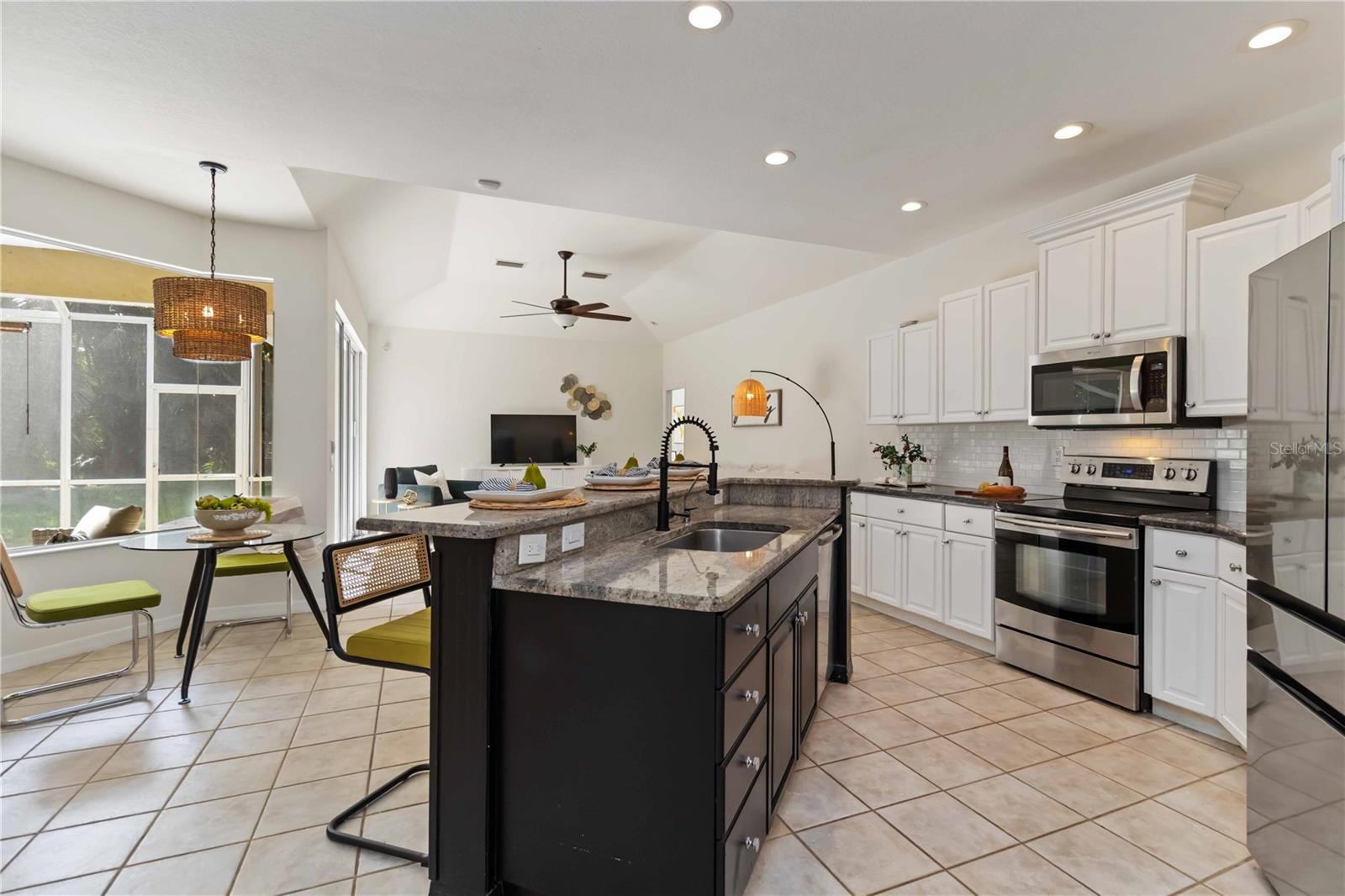 Image 25 of 54 For 5401 Oak Grove Court