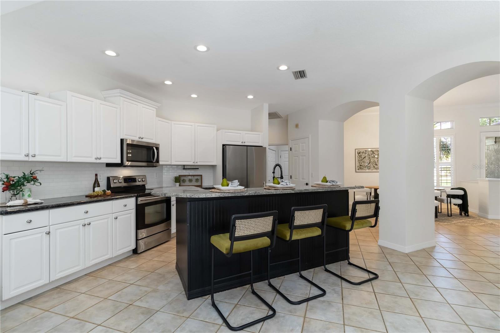 Image 29 of 54 For 5401 Oak Grove Court