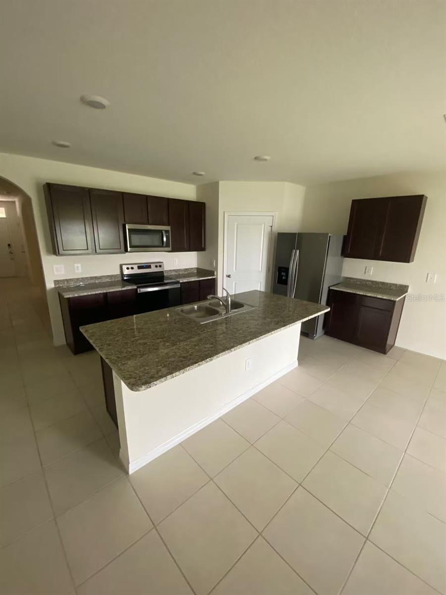 Image 4 of 13 For 17221 Harvest Moon Way