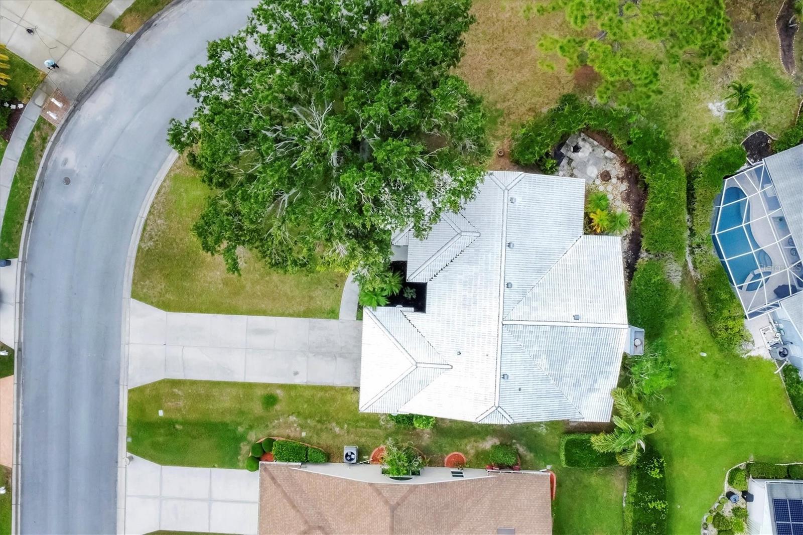 Image 3 of 48 For 6929 Stetson Street Circle