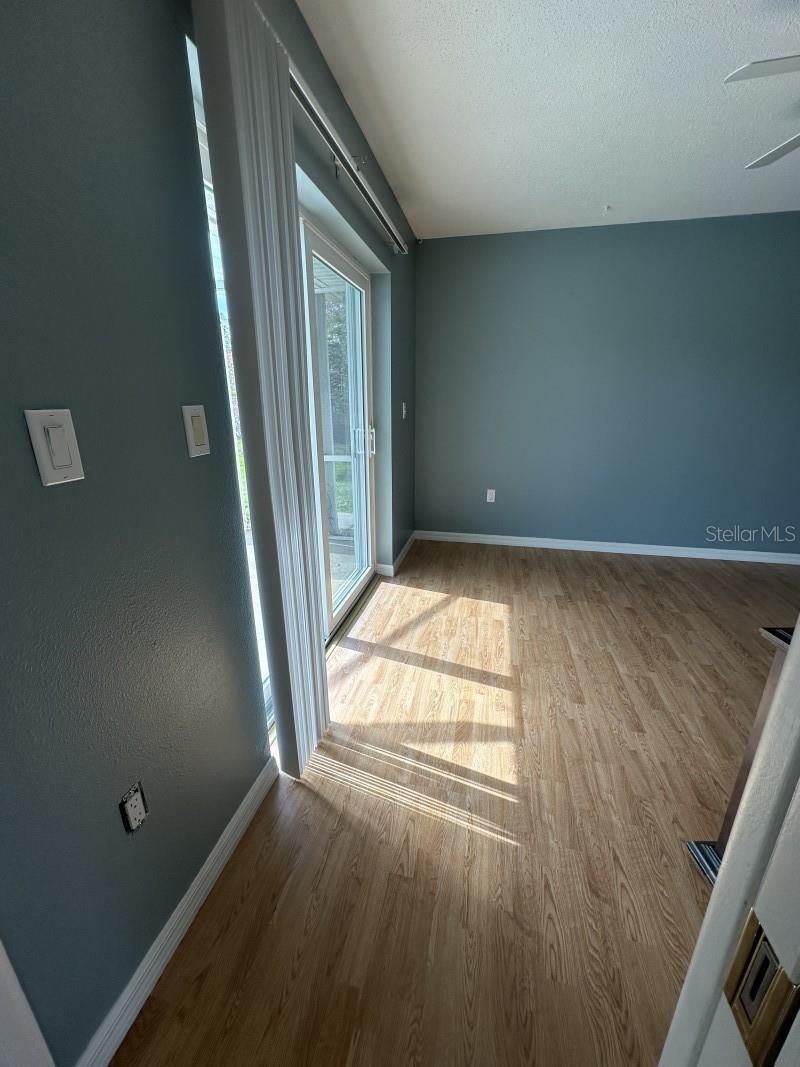 Image 12 of 19 For 18637 Lake Worth Boulevard