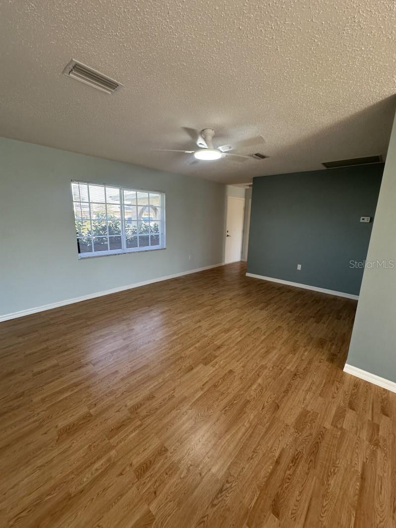 Image 13 of 19 For 18637 Lake Worth Boulevard
