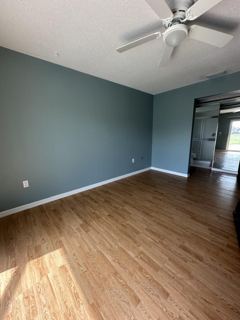 Image 15 of 19 For 18637 Lake Worth Boulevard