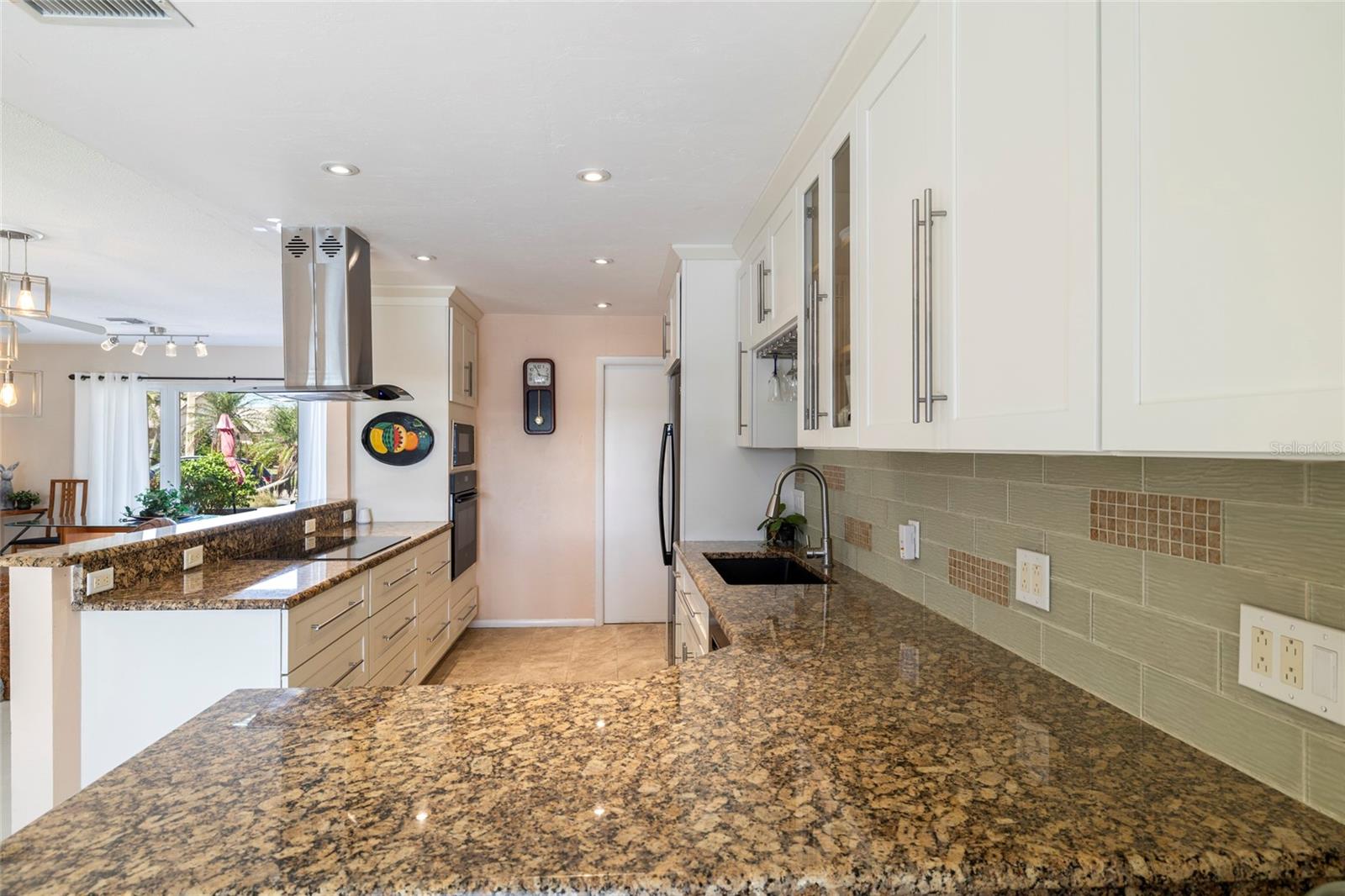 Image 15 of 48 For 2807 Coral Way