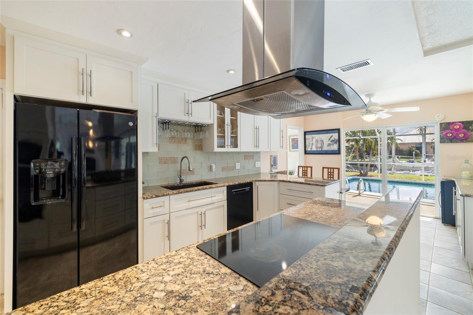 Image 17 of 48 For 2807 Coral Way