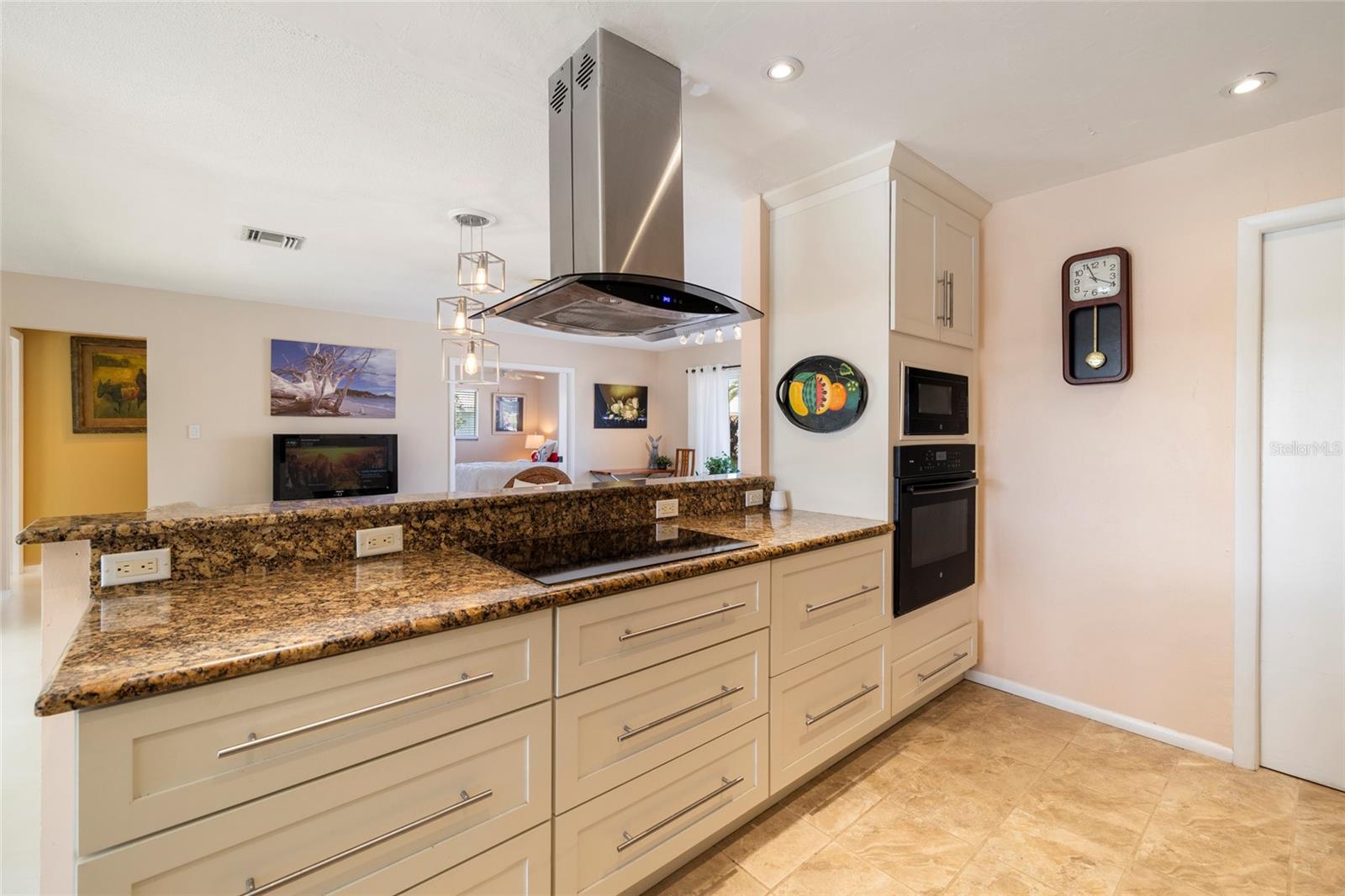 Image 18 of 48 For 2807 Coral Way