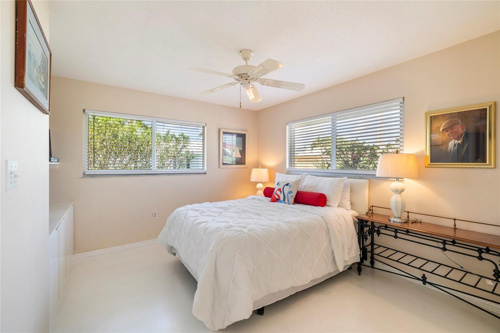 Image 31 of 48 For 2807 Coral Way
