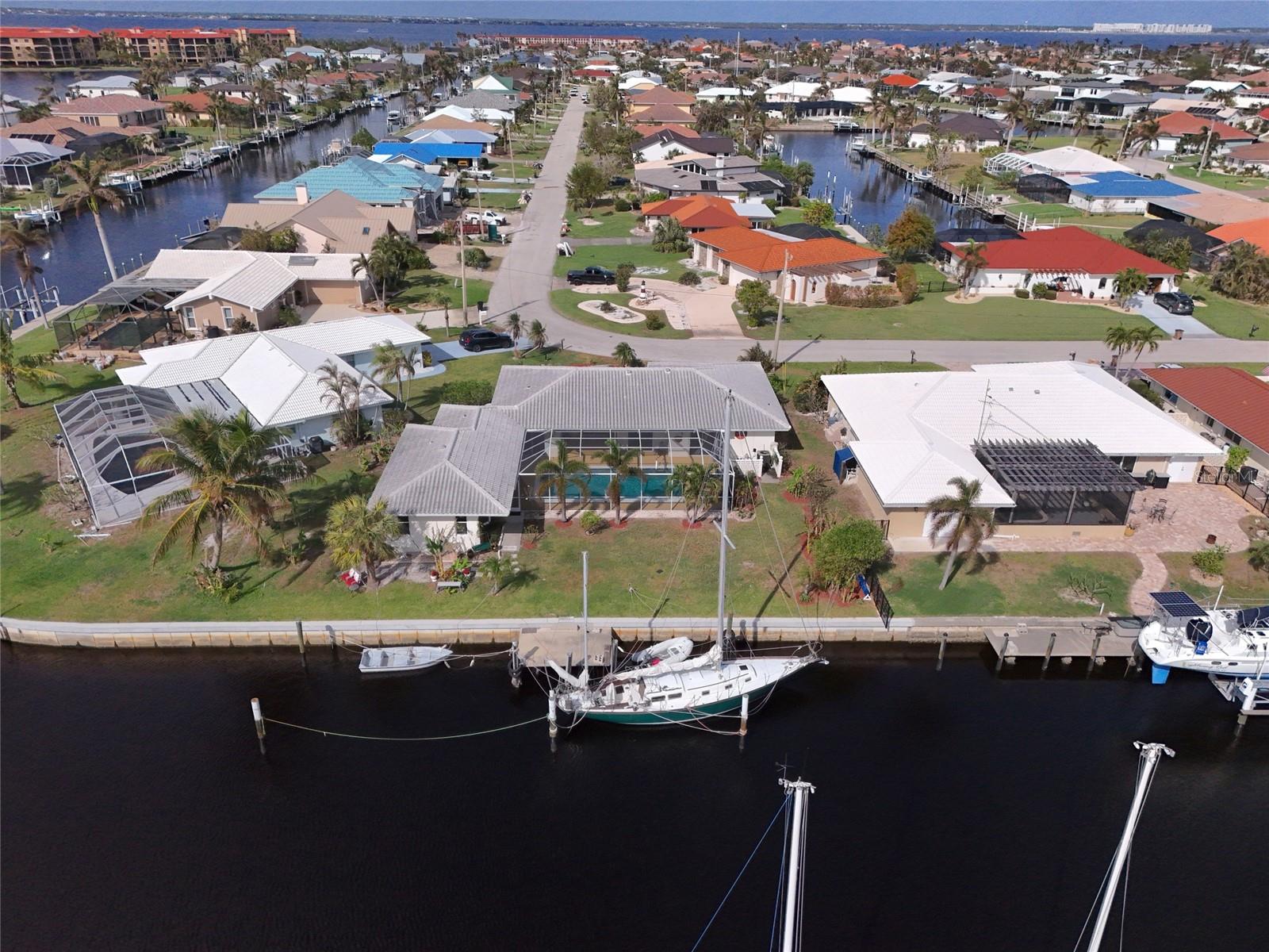Image 4 of 48 For 2807 Coral Way