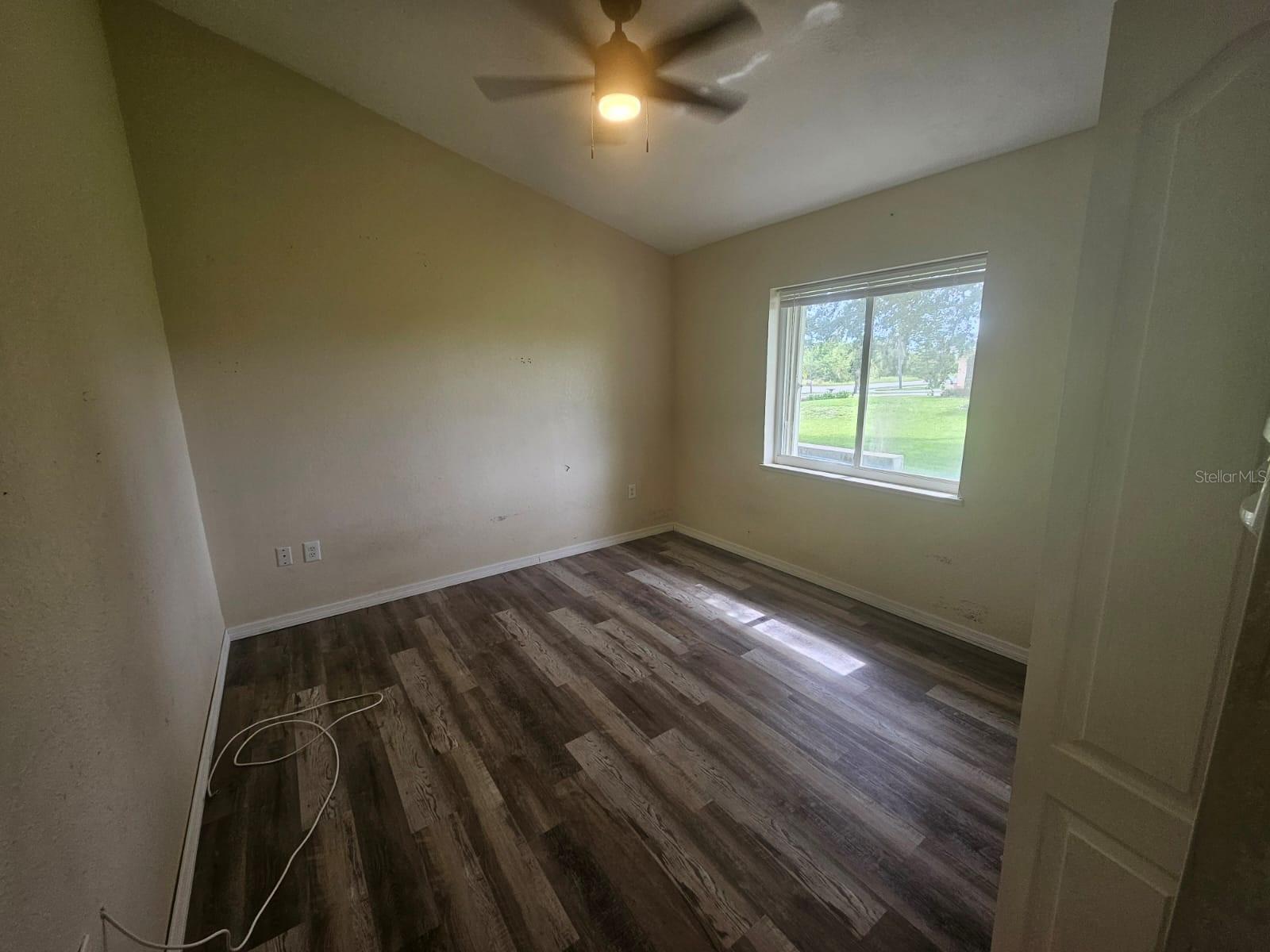 Image 11 of 24 For 9926 Gulfstream Boulevard