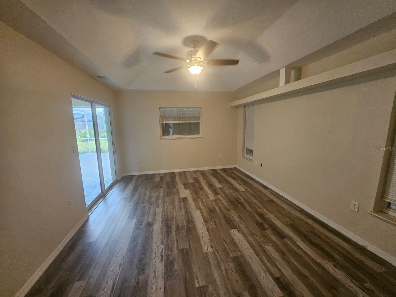 Image 12 of 24 For 9926 Gulfstream Boulevard