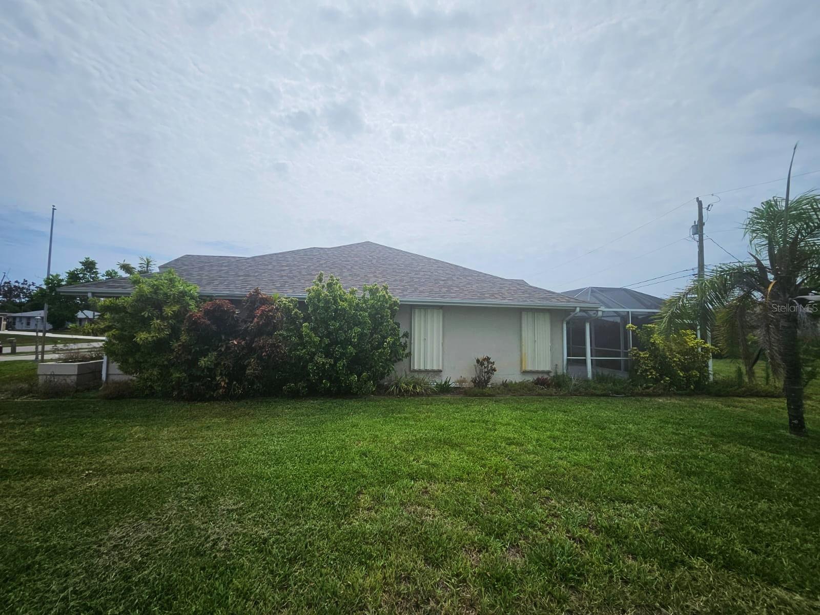Image 22 of 24 For 9926 Gulfstream Boulevard