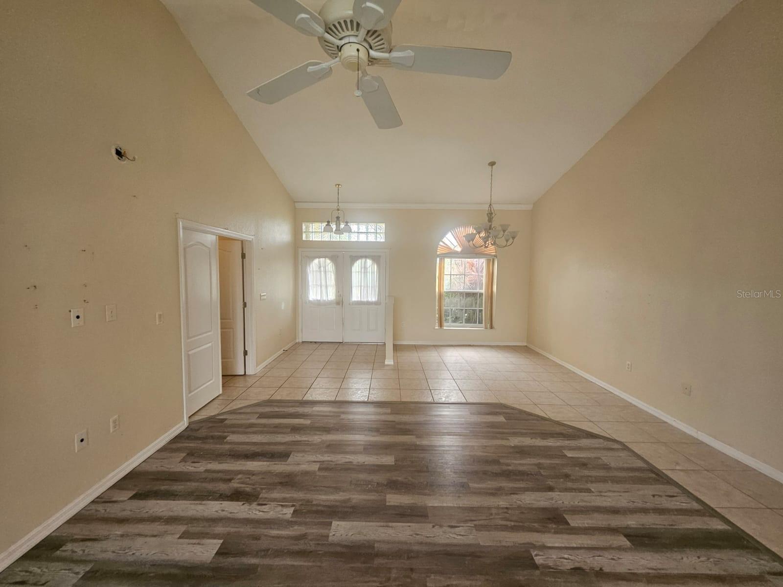 Image 3 of 24 For 9926 Gulfstream Boulevard