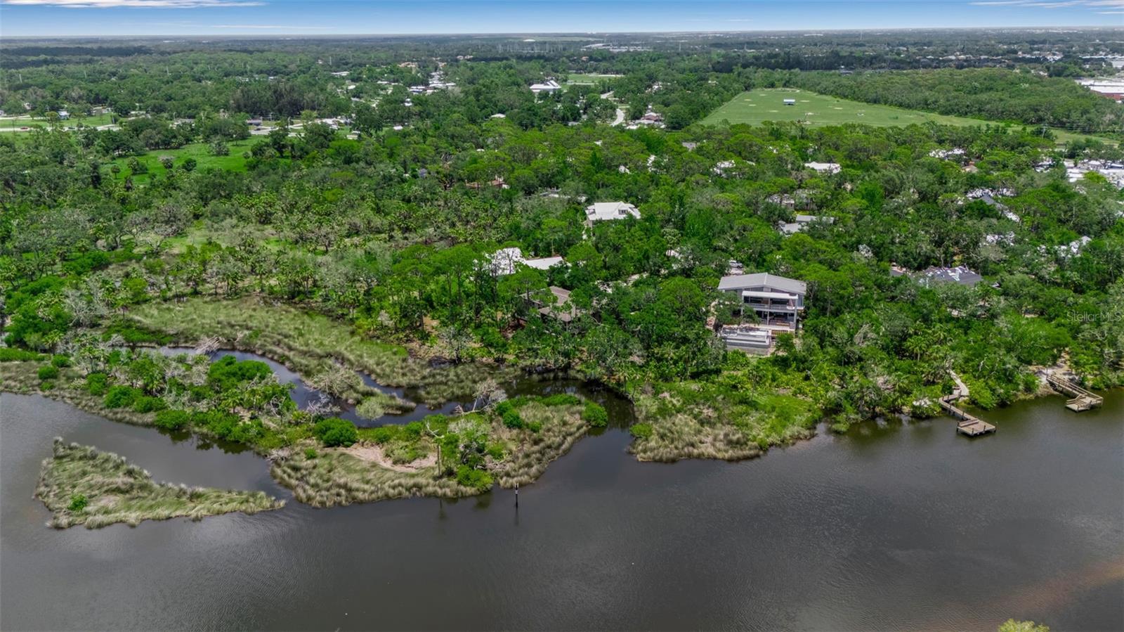 Listing photo id 83 for 5935 River Forest Circle