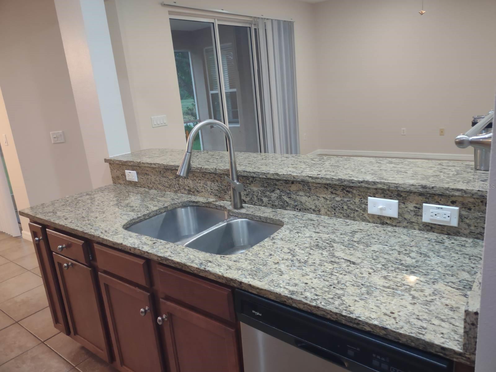 Image 4 of 10 For 6744 45th Terrace E