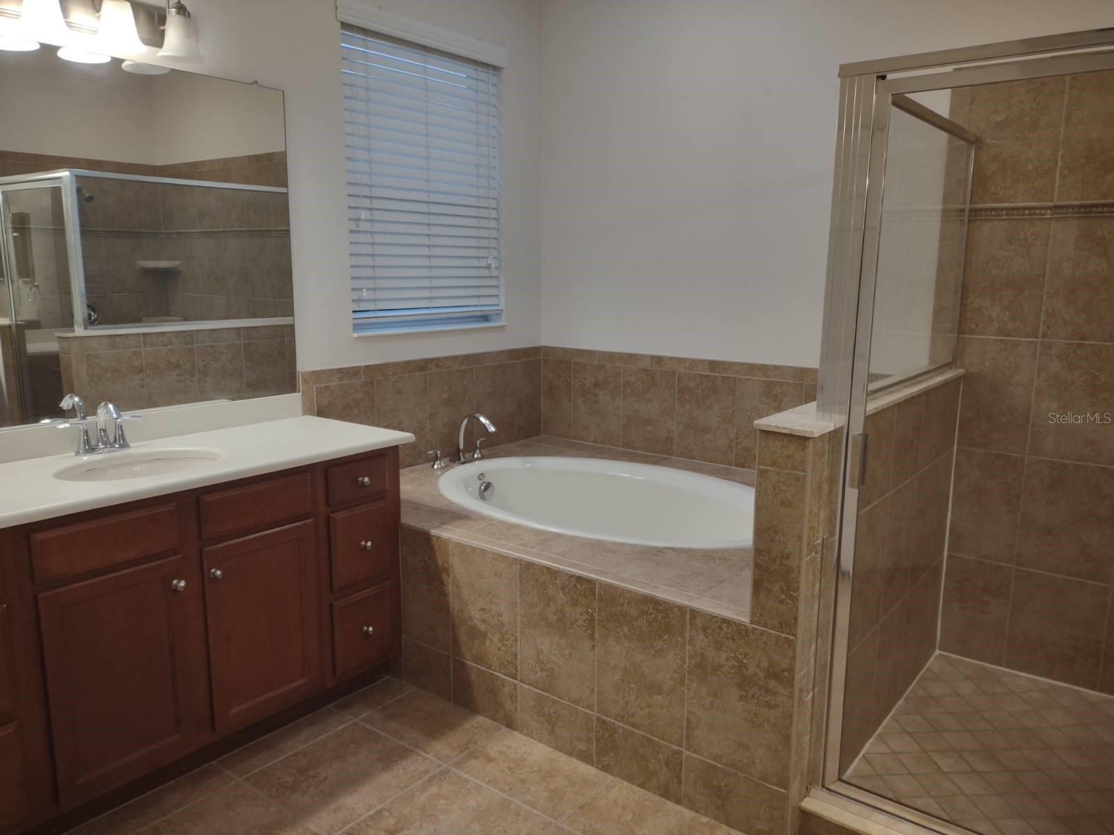 Image 7 of 10 For 6744 45th Terrace E