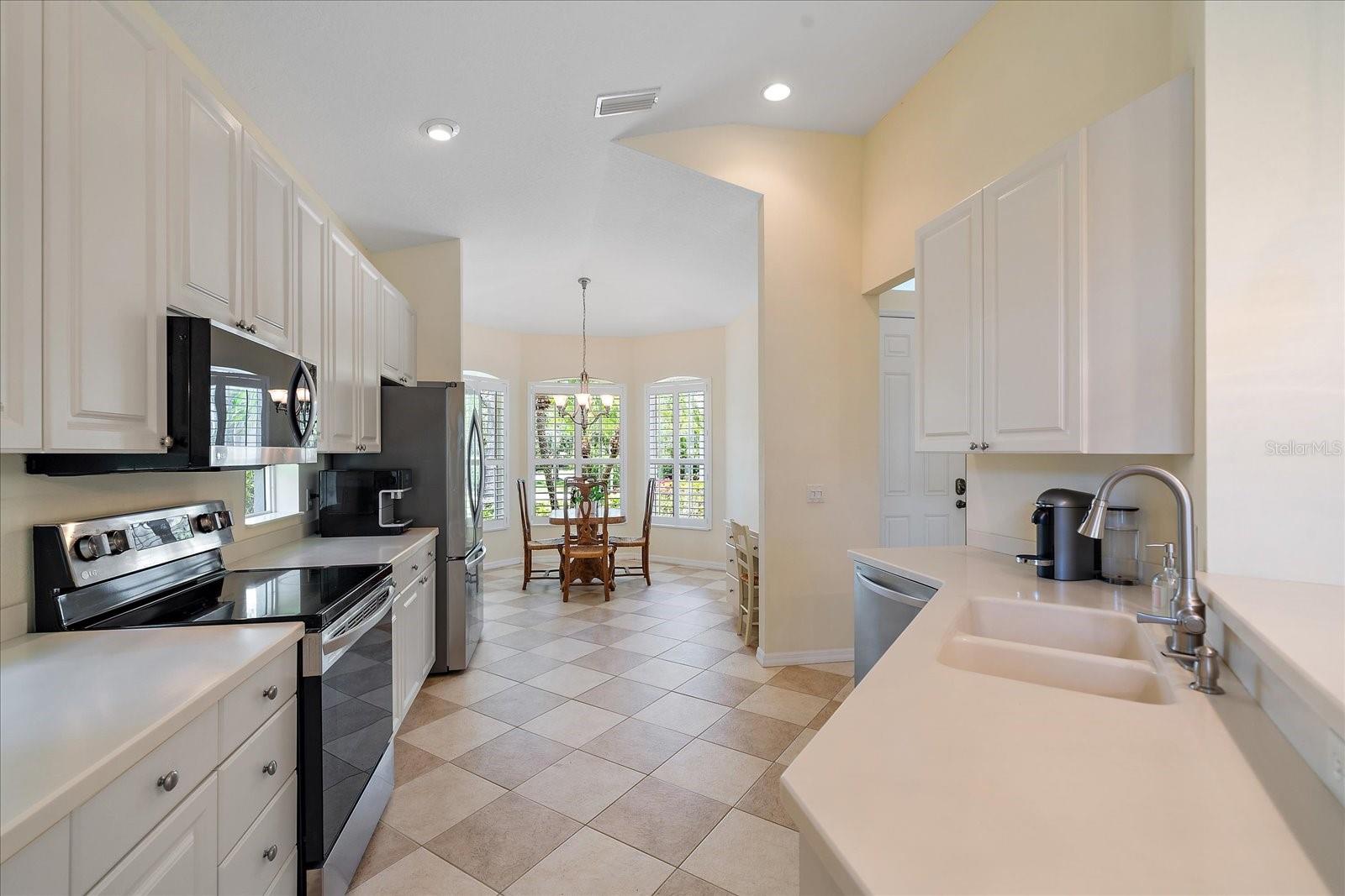Image 16 of 38 For 5508 Whitehead Street