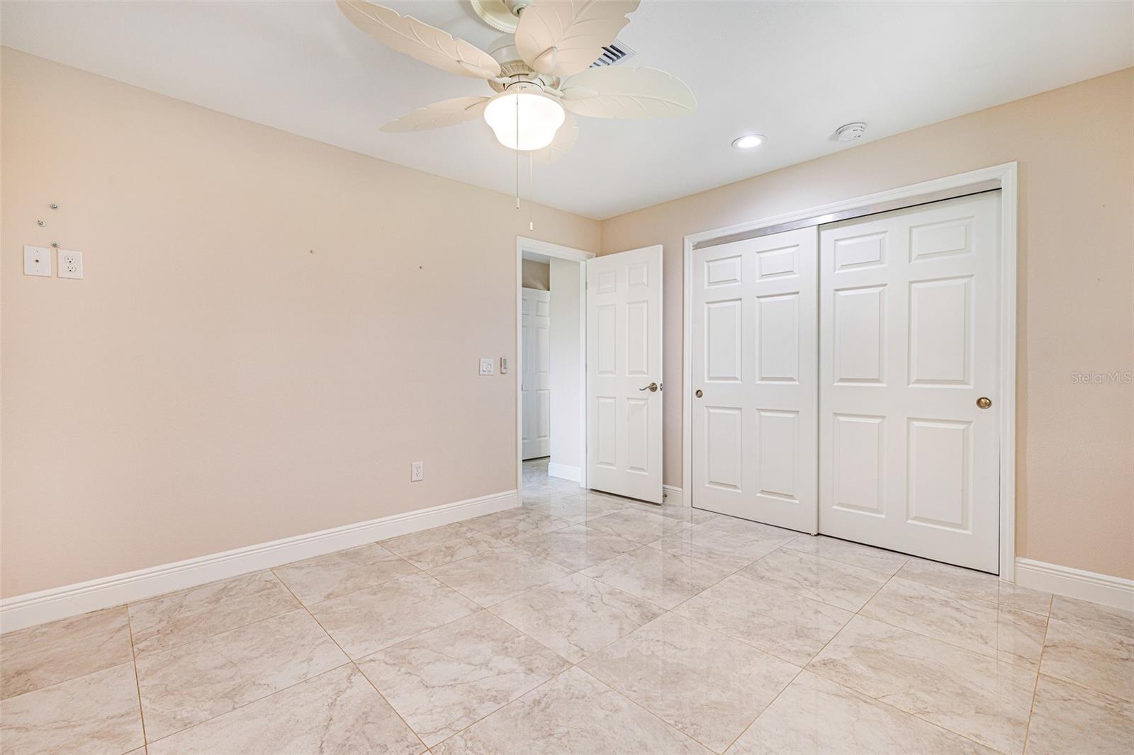 Image 16 of 65 For 14544 Riverside Drive