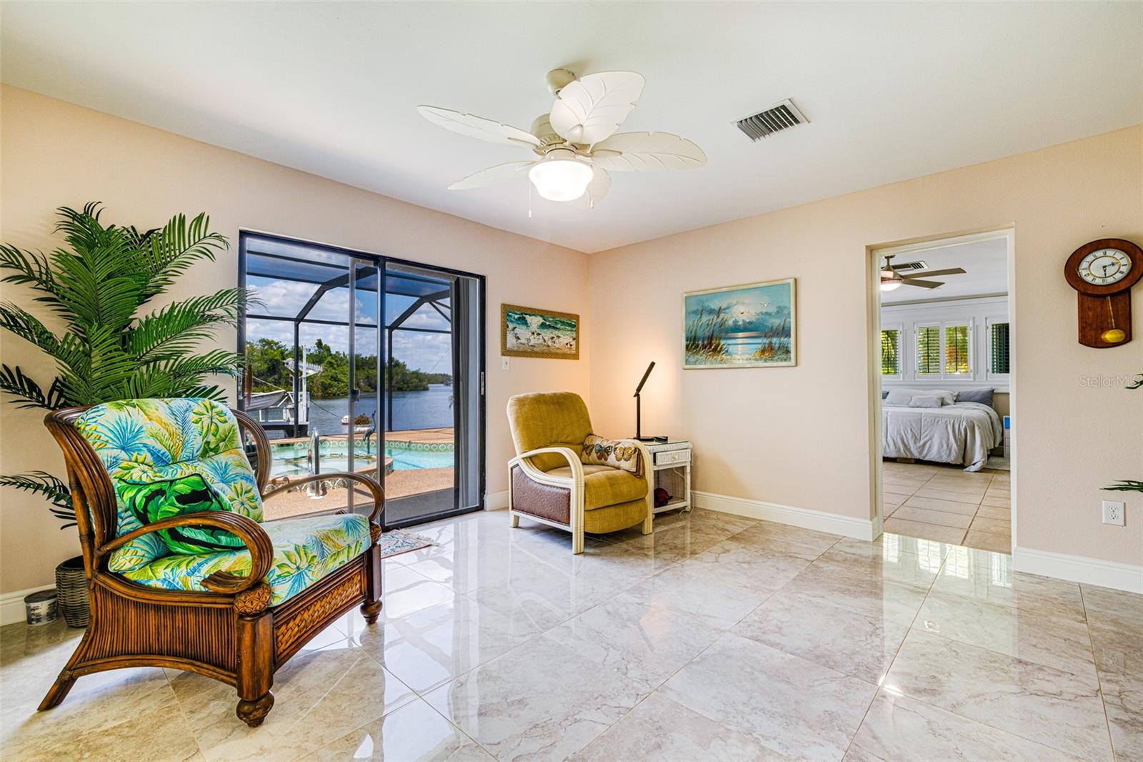 Image 21 of 65 For 14544 Riverside Drive