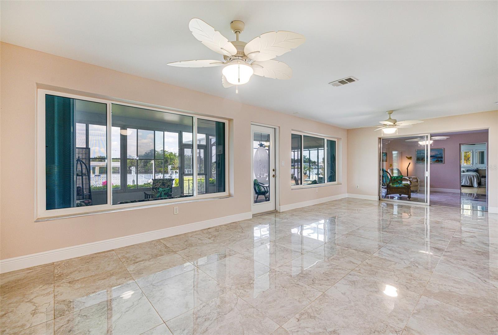 Image 42 of 65 For 14544 Riverside Drive