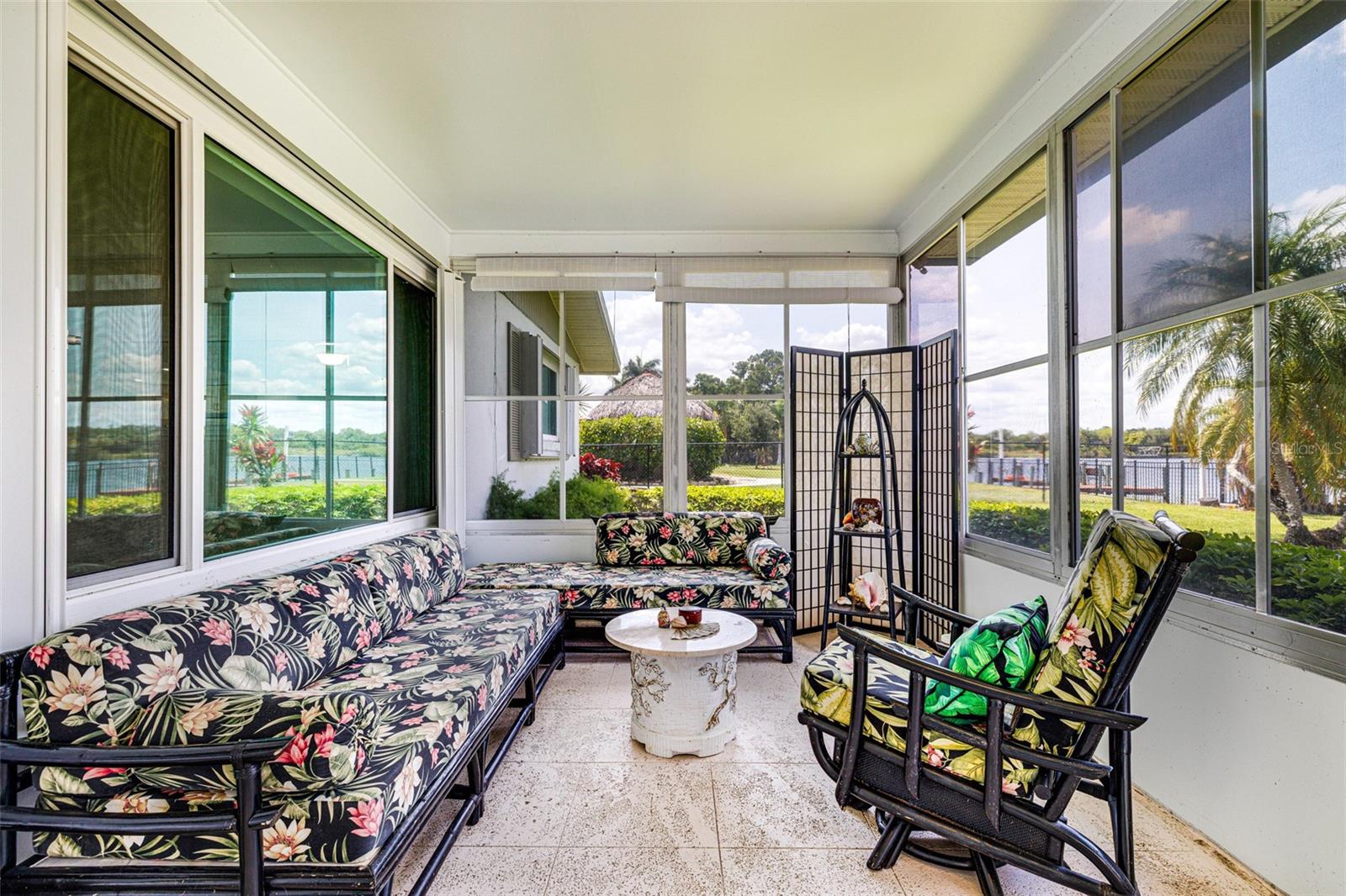 Image 43 of 65 For 14544 Riverside Drive