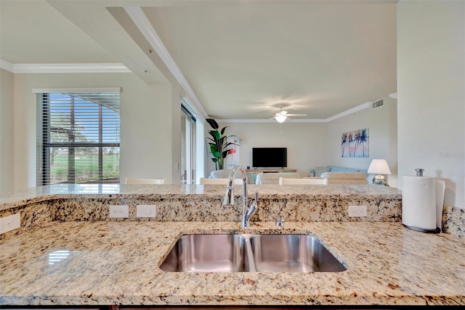 Image 13 of 60 For 5528 Palmer Circle 104