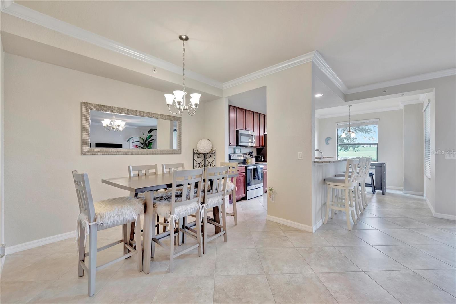 Image 4 of 60 For 5528 Palmer Circle 104
