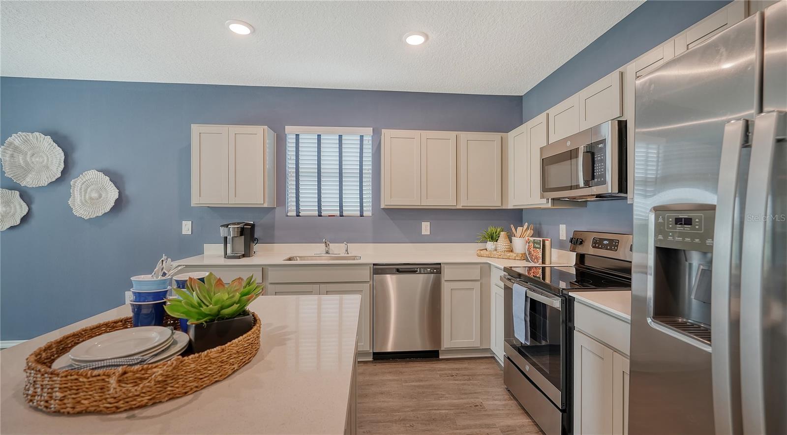 Image 9 of 20 For 4425 Boxelder Avenue