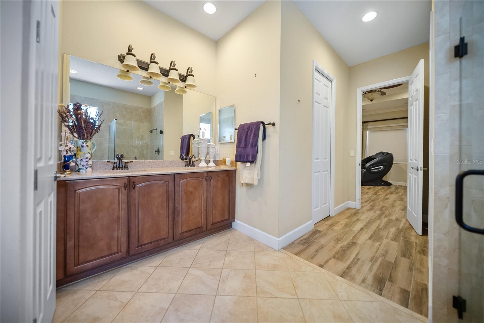 Image 12 of 55 For 305 Siena Vista Place
