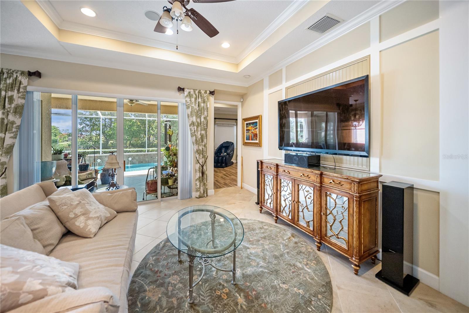 Image 21 of 55 For 305 Siena Vista Place