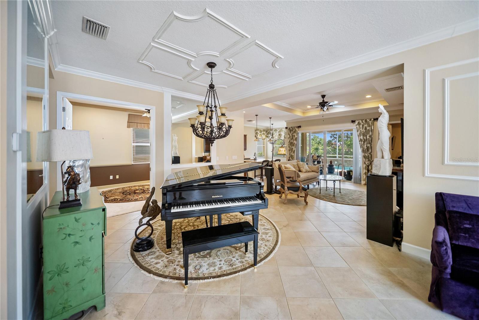 Image 25 of 55 For 305 Siena Vista Place