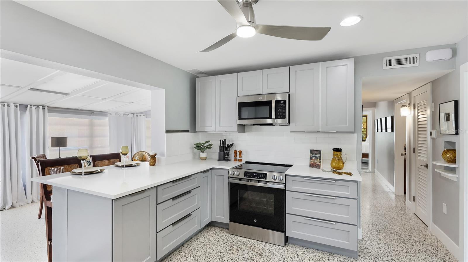 Image 14 of 38 For 2713 Avenue C