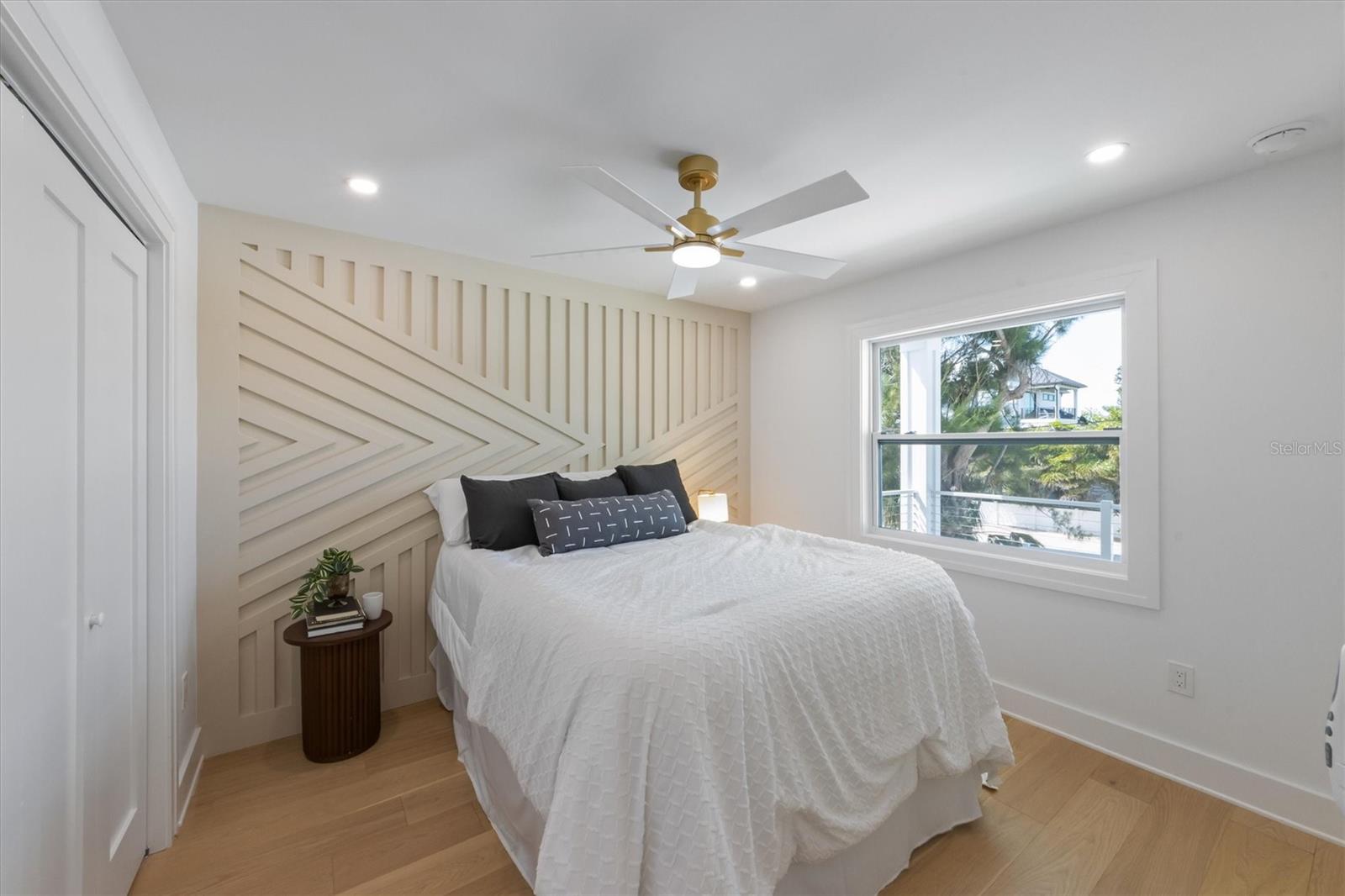 Image 19 of 51 For 616 Fern Street
