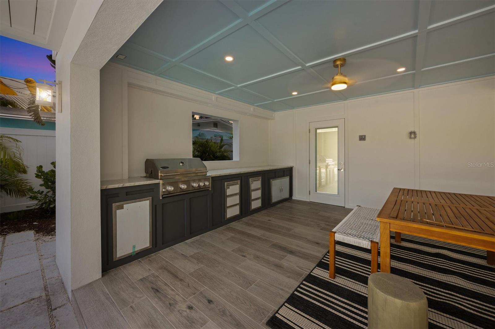 Image 34 of 51 For 616 Fern Street