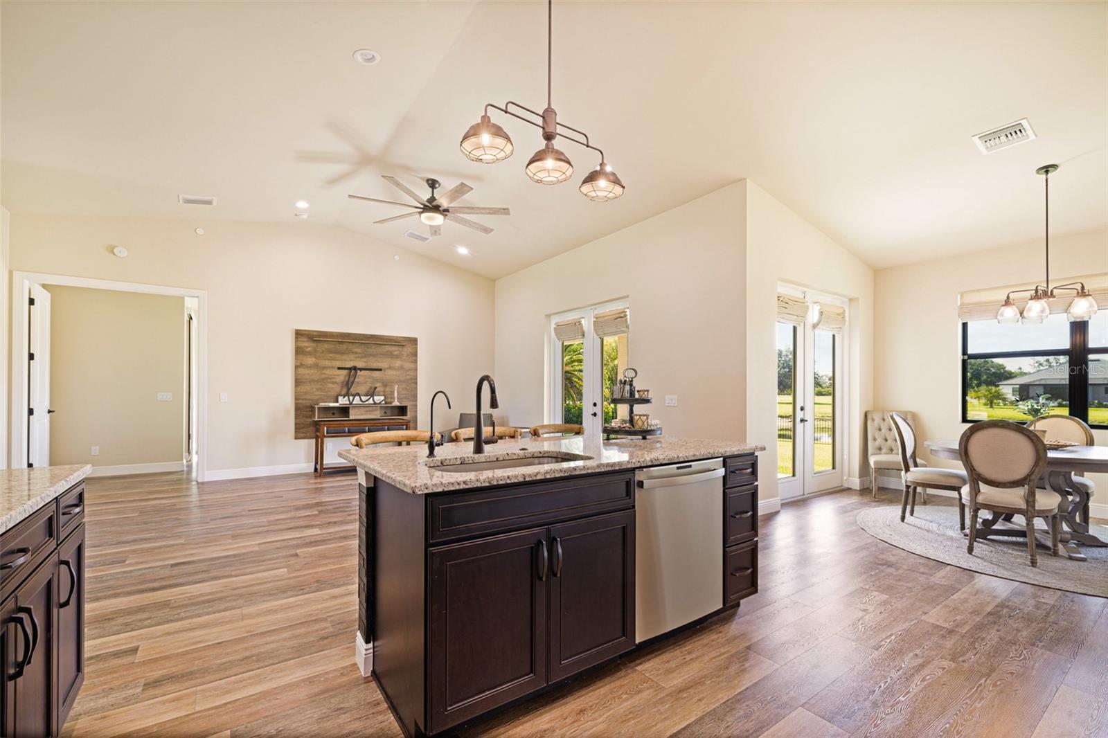 Image 13 of 44 For 16630 Willow Point Court