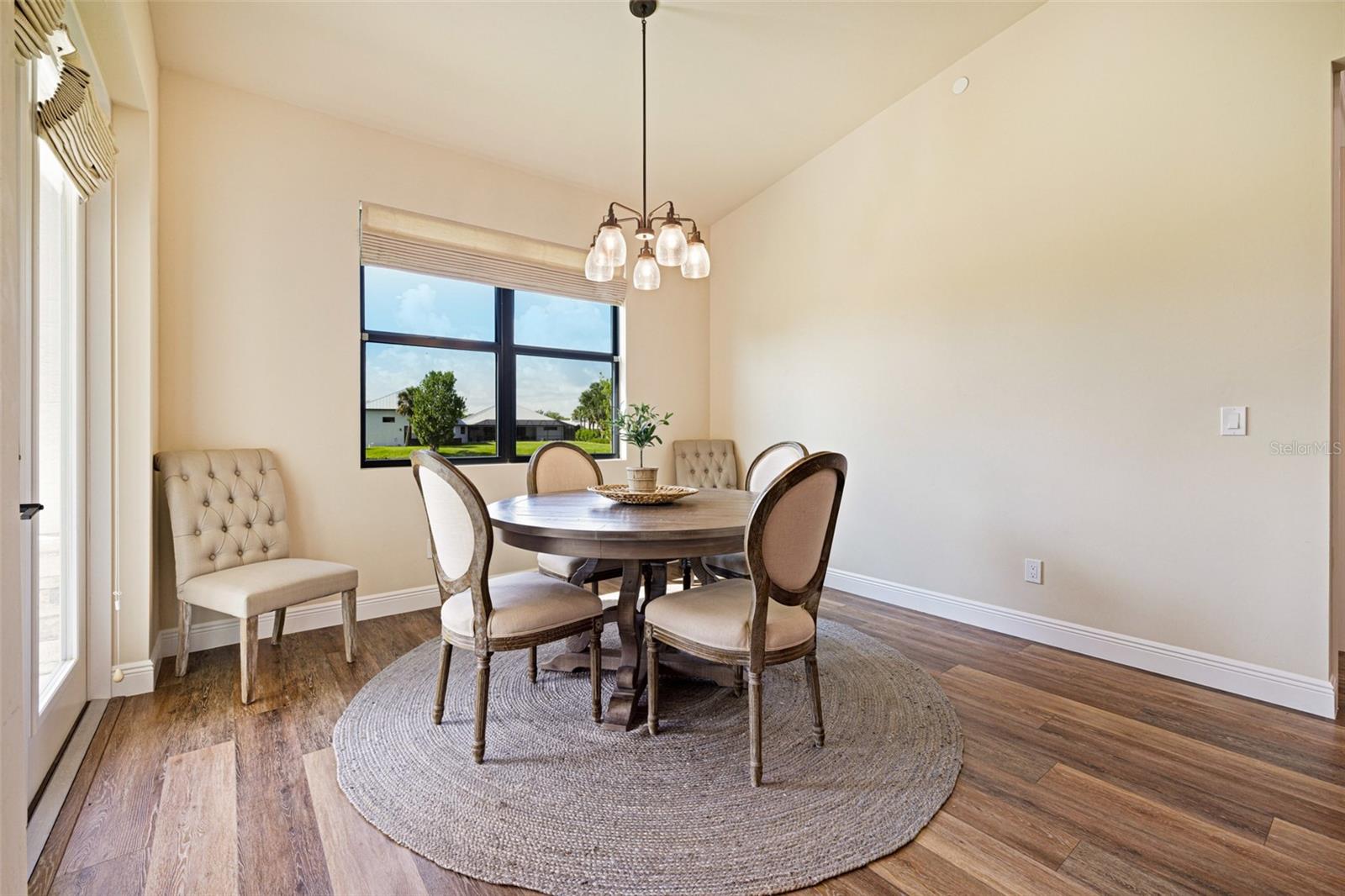 Image 15 of 44 For 16630 Willow Point Court