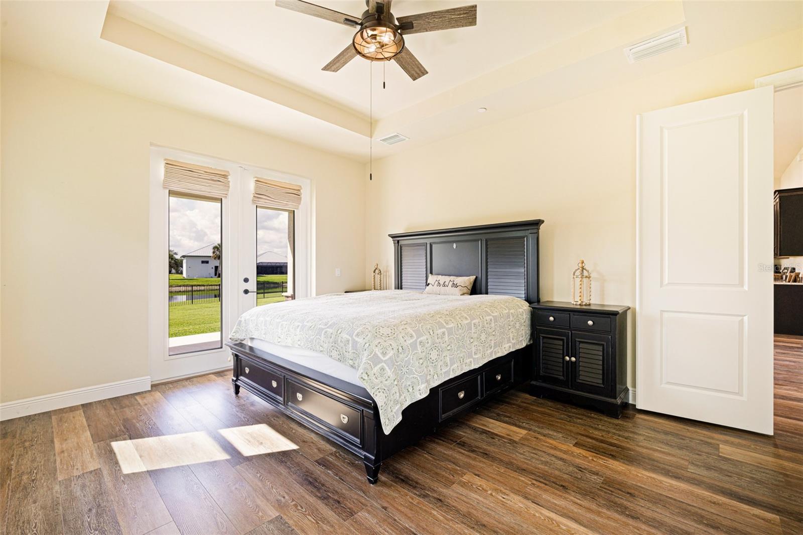 Image 17 of 44 For 16630 Willow Point Court