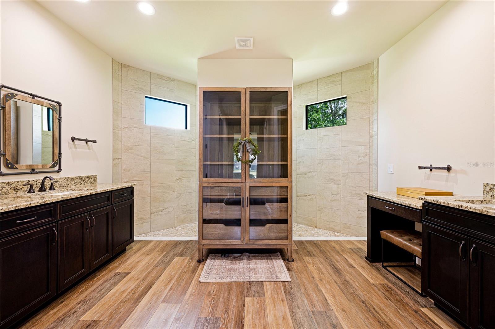 Image 19 of 44 For 16630 Willow Point Court