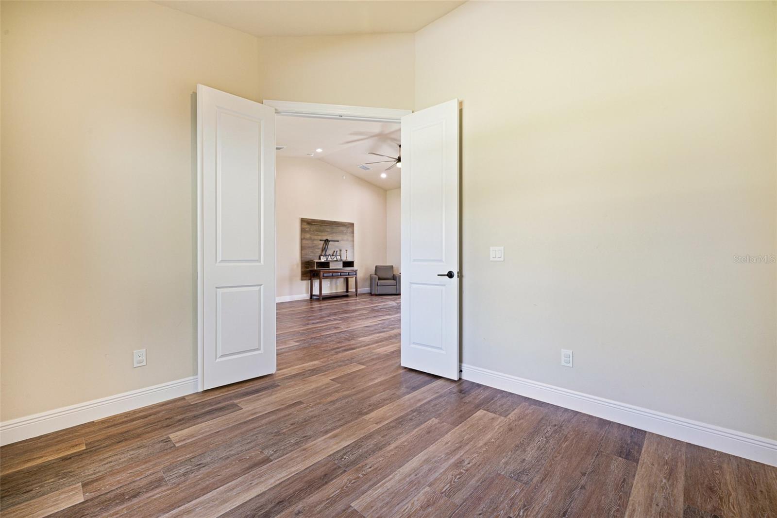 Image 24 of 44 For 16630 Willow Point Court