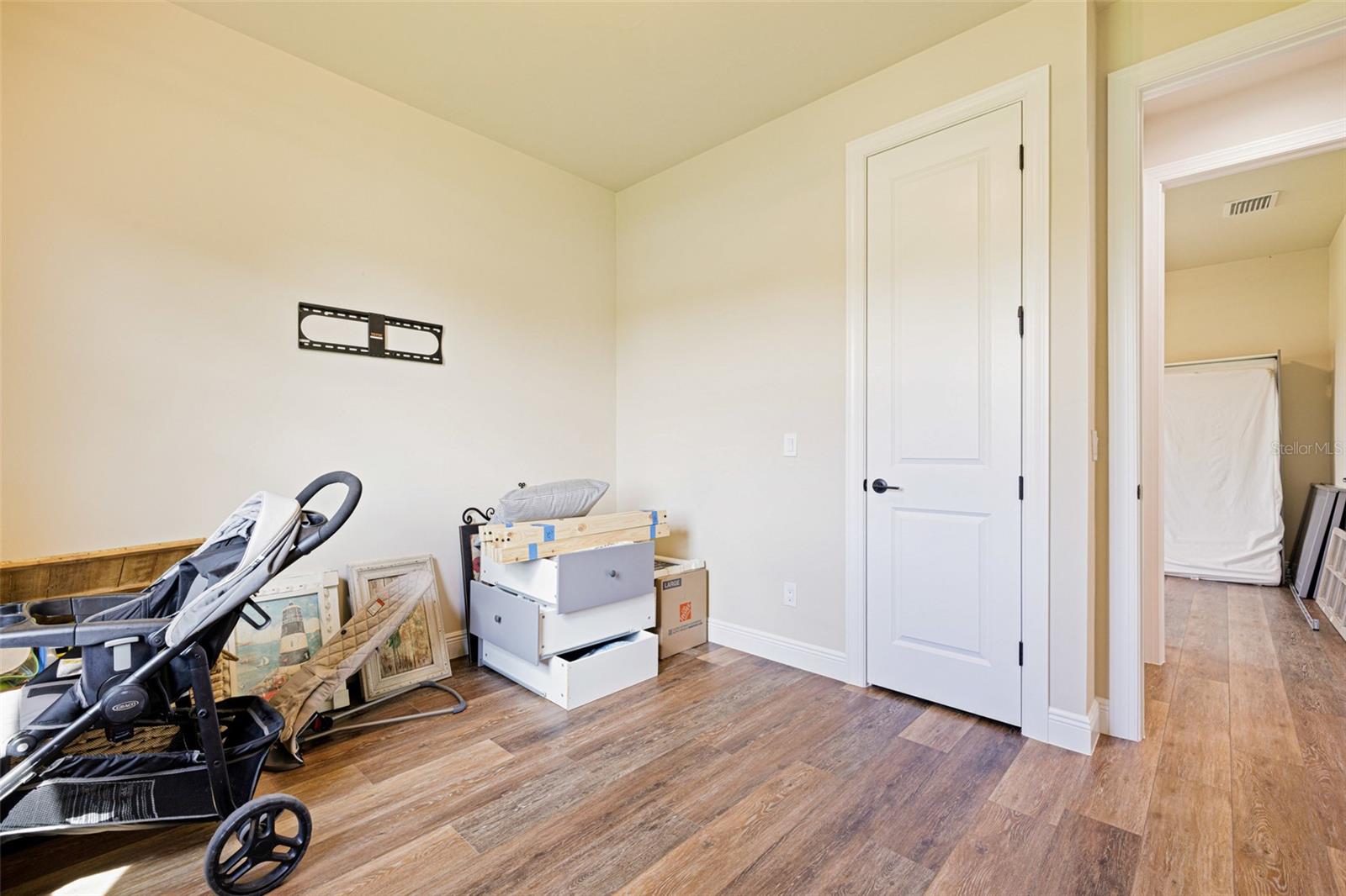 Image 31 of 44 For 16630 Willow Point Court