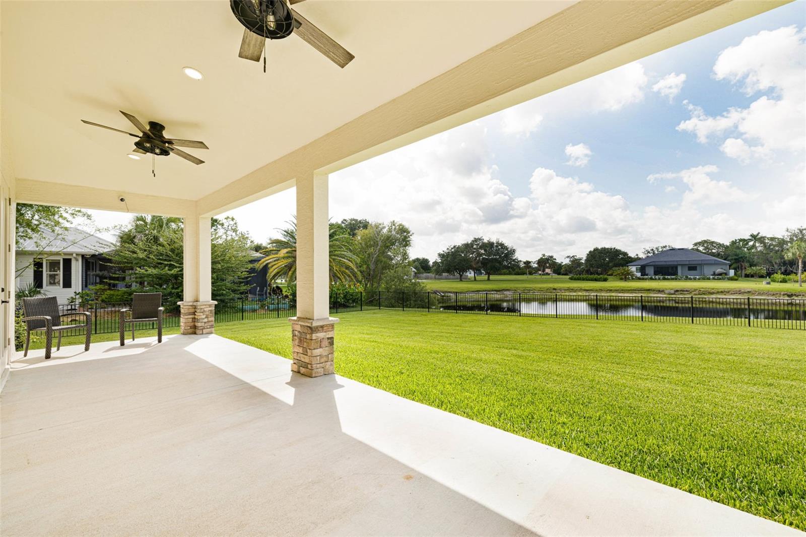 Image 34 of 44 For 16630 Willow Point Court