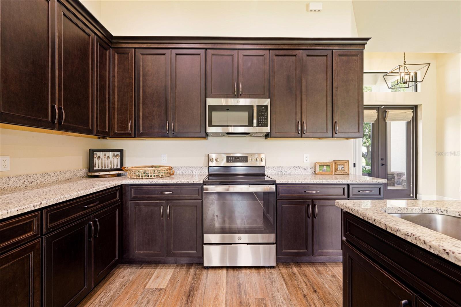 Image 9 of 44 For 16630 Willow Point Court