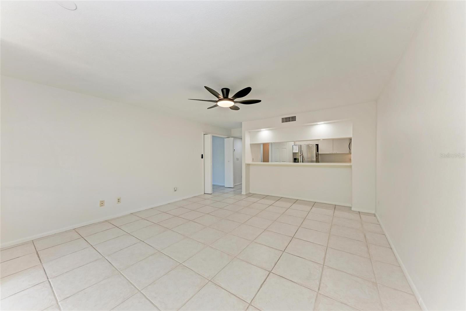 Image 11 of 57 For 835 Osprey Avenue 101