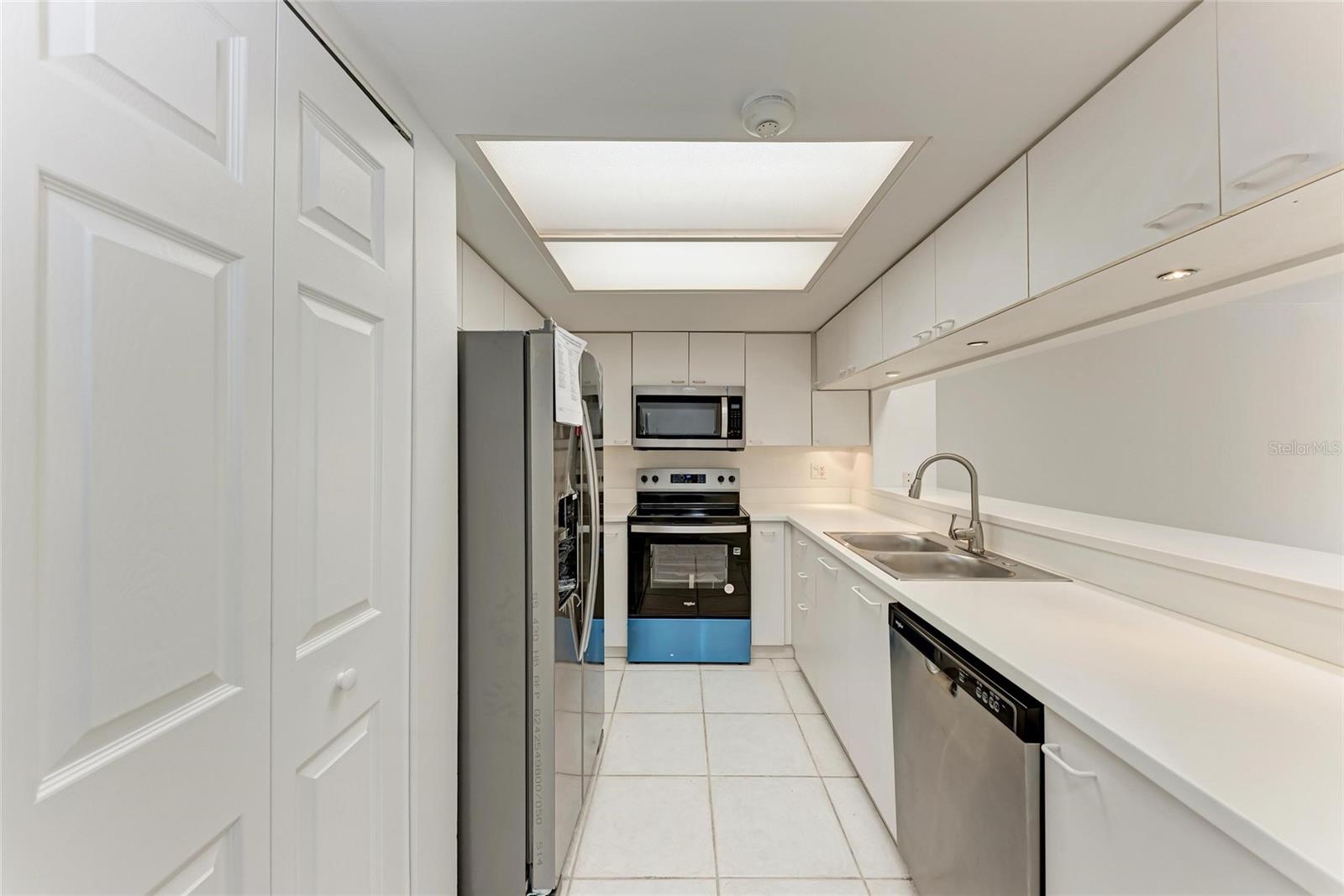Image 15 of 57 For 835 Osprey Avenue 101
