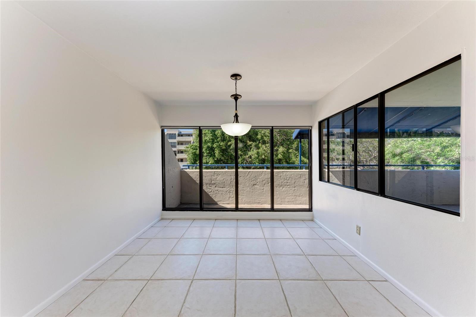 Image 19 of 57 For 835 Osprey Avenue 101
