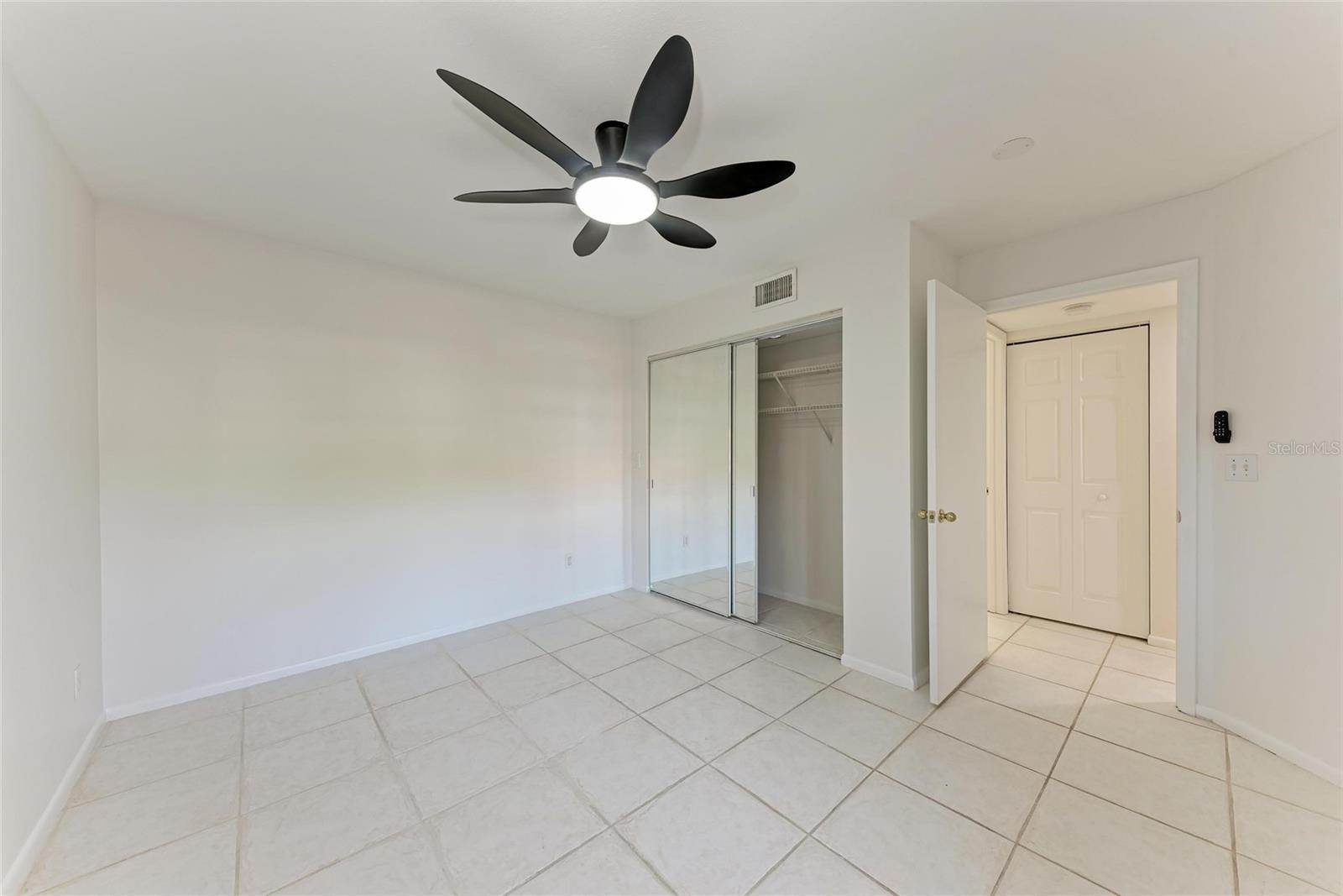 Image 24 of 57 For 835 Osprey Avenue 101
