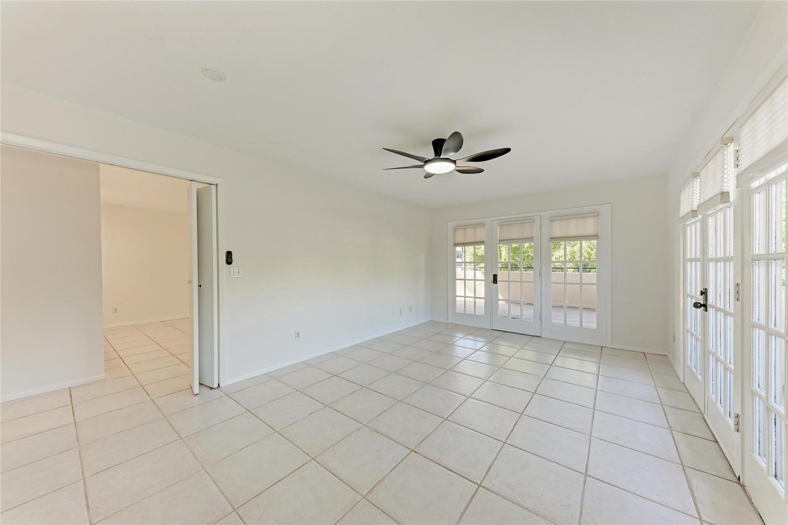 Image 29 of 57 For 835 Osprey Avenue 101