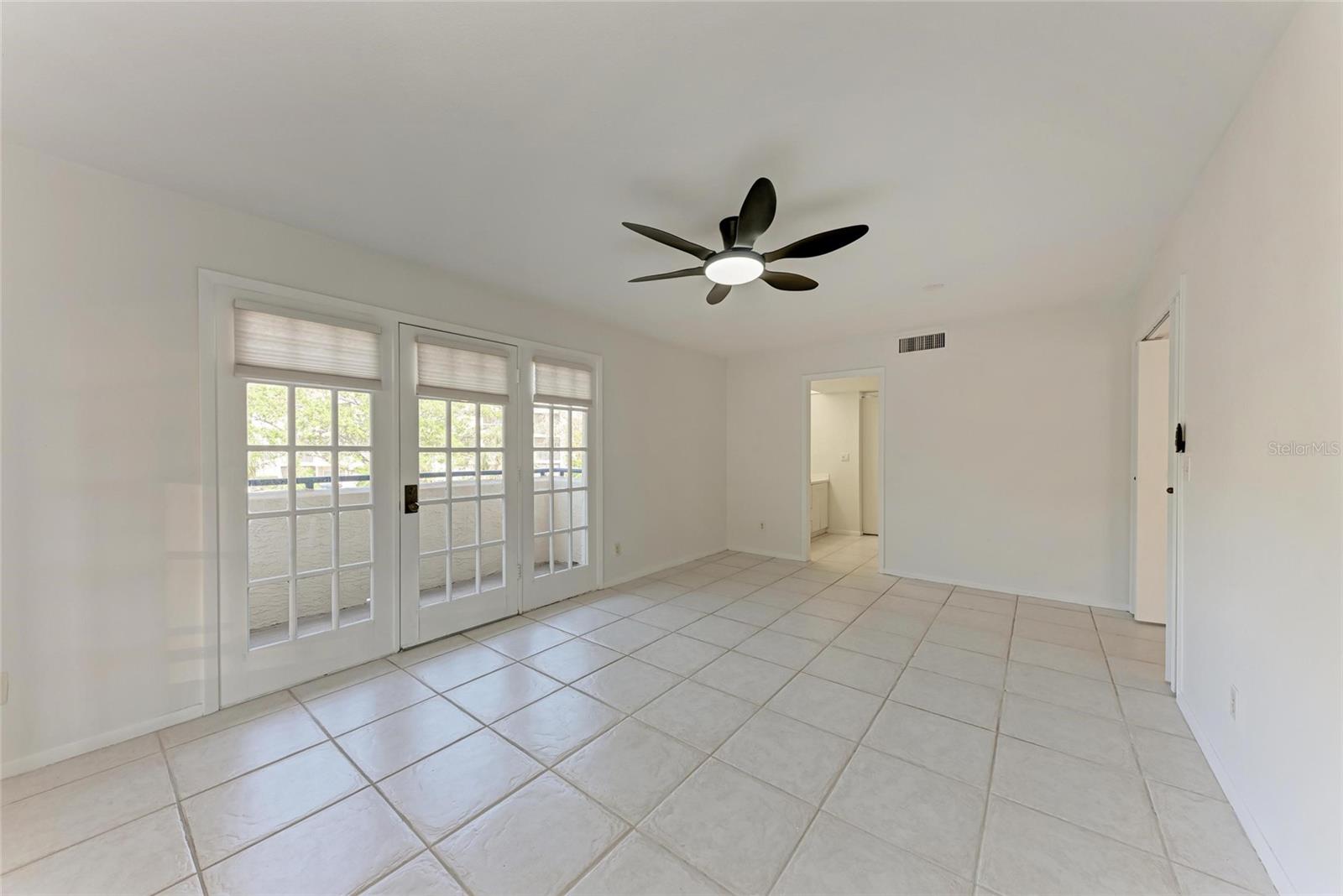Image 31 of 57 For 835 Osprey Avenue 101
