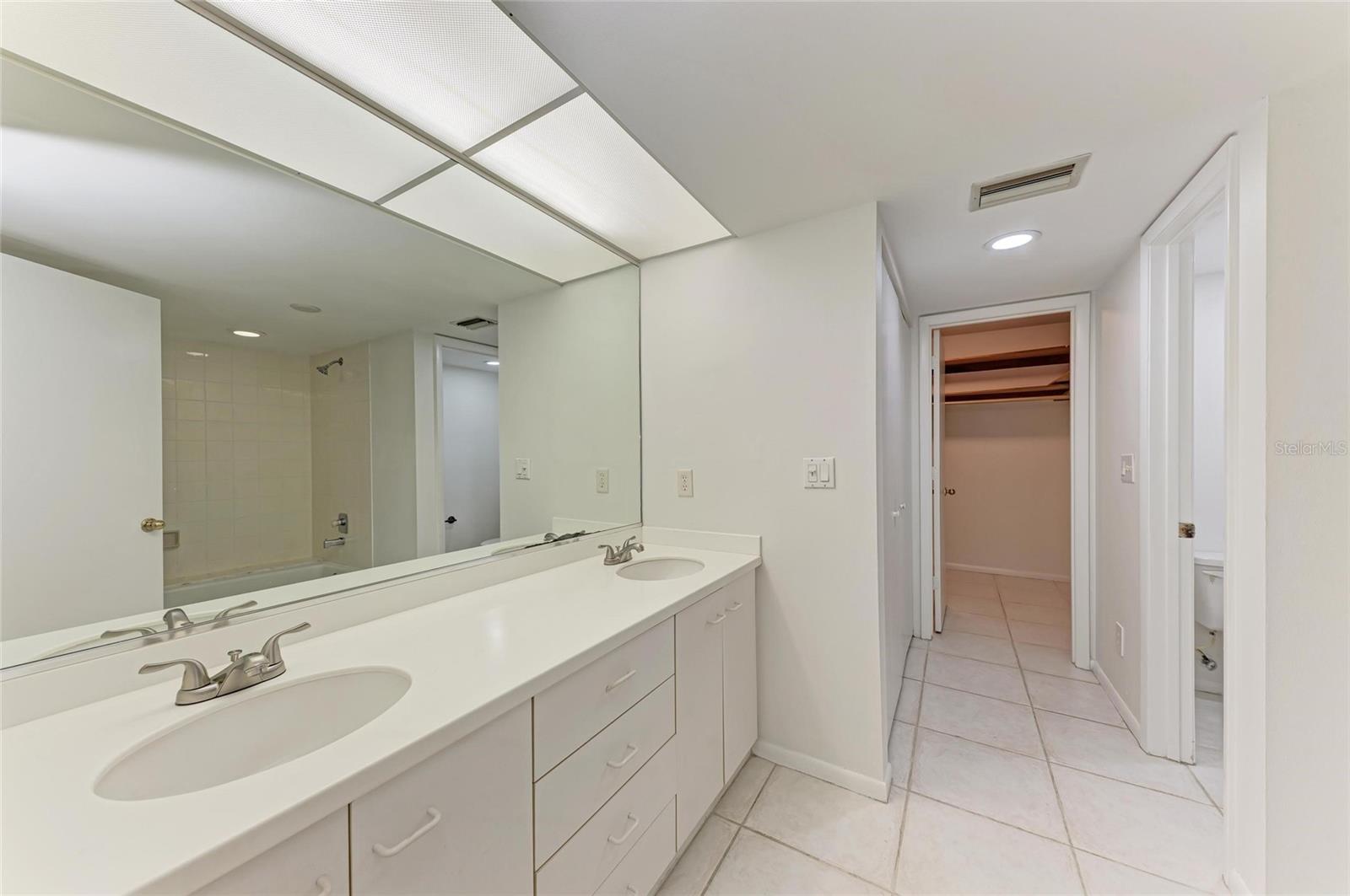 Image 33 of 57 For 835 Osprey Avenue 101