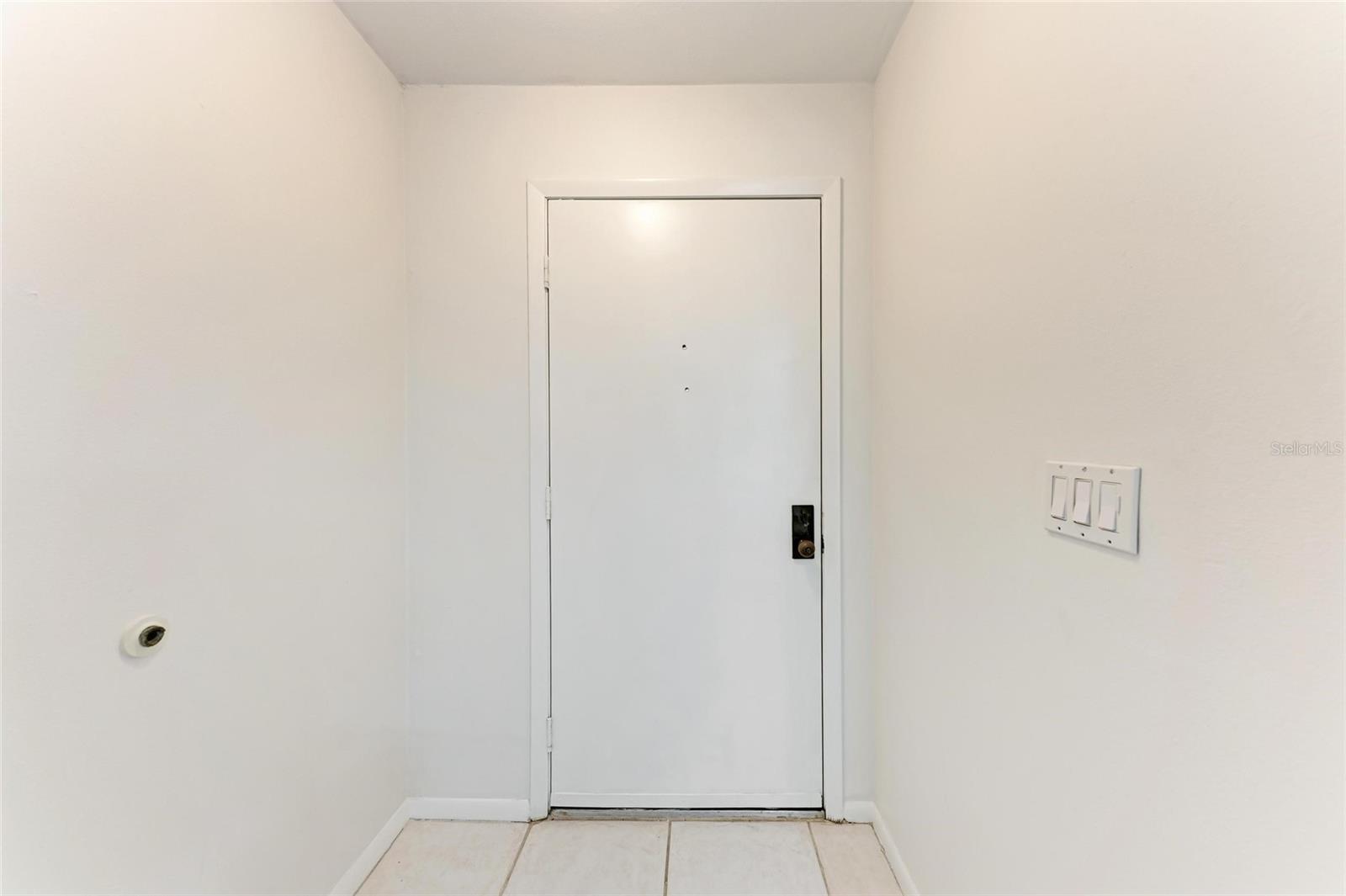 Image 6 of 57 For 835 Osprey Avenue 101