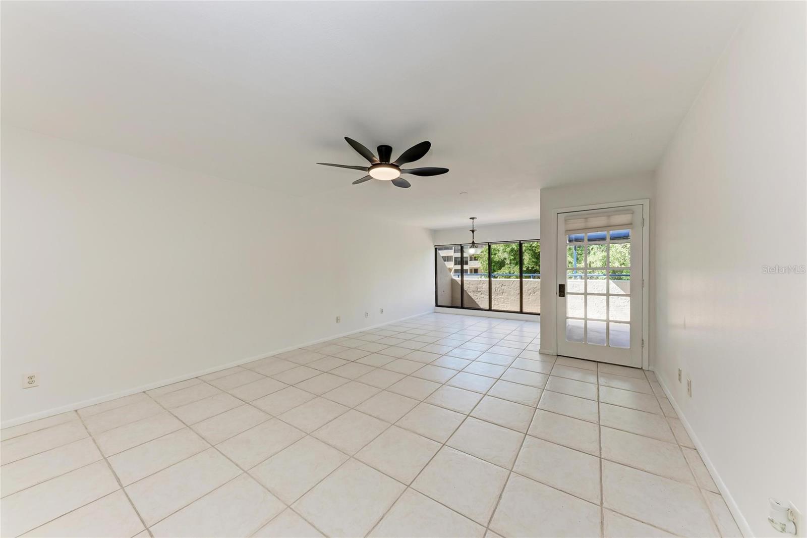 Image 7 of 57 For 835 Osprey Avenue 101
